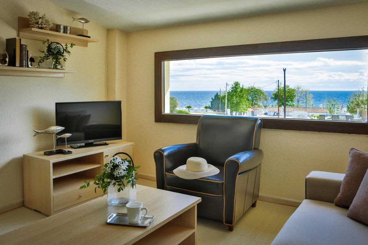 Stigmes Villas & Suites Nea Skioni Exterior photo