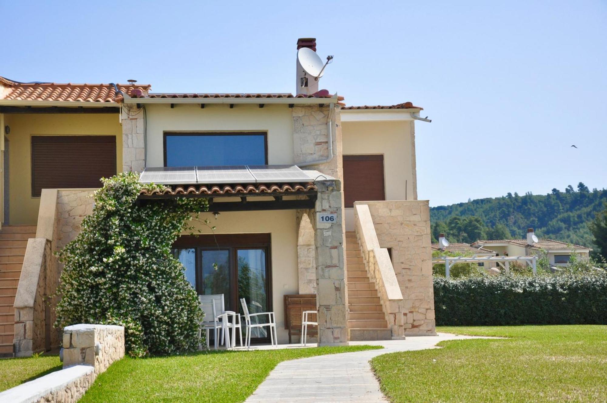 Stigmes Villas & Suites Nea Skioni Exterior photo