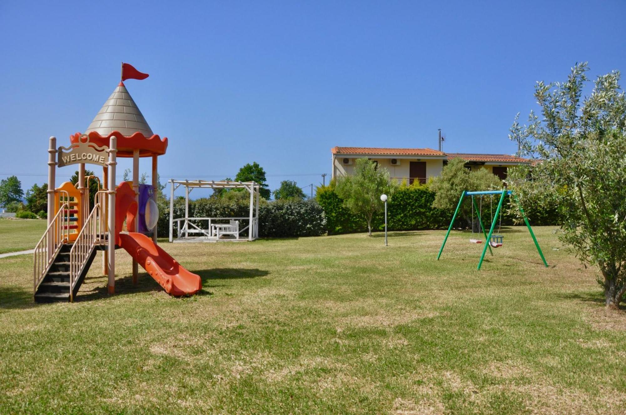 Stigmes Villas & Suites Nea Skioni Exterior photo